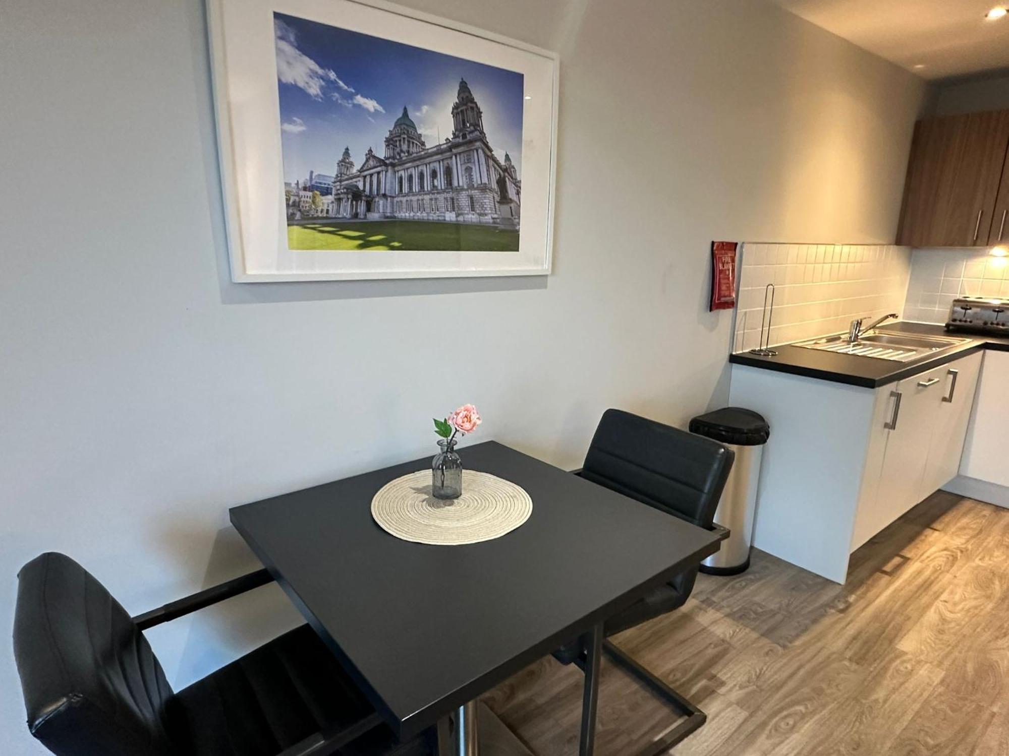 Obel Apartments By Beehosting Belfast Exteriör bild