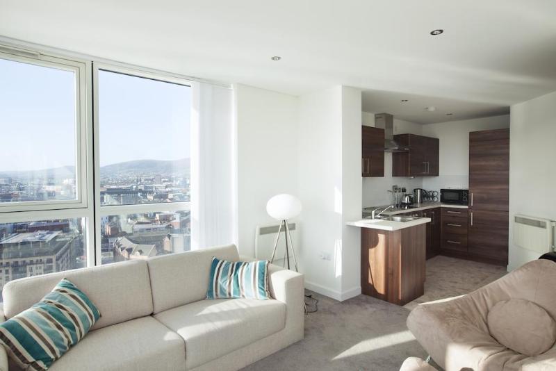 Obel Apartments By Beehosting Belfast Exteriör bild